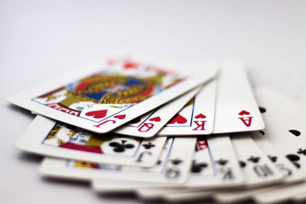 Live blackjack table at kapten slot with professional dealer and real-time card display